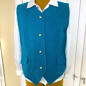 Ladies One of a Kind Vest NWOT